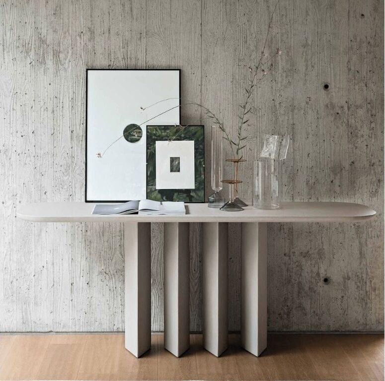 GEOMETRIC CONSOLE